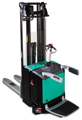 Apilador eléctrico con plataforma SBVN